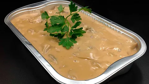 Mørbradbøf i fløde / champignon sovs